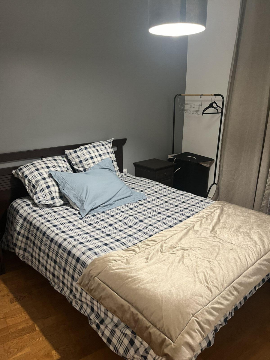 
                                                Location
                                                 Grand T2 meuble Orly