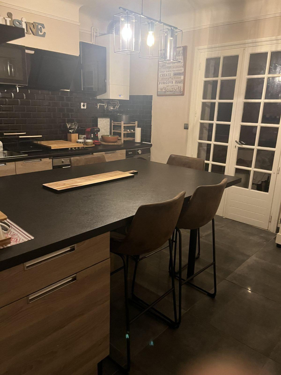
                                                Location
                                                 Grand T2 meuble Orly