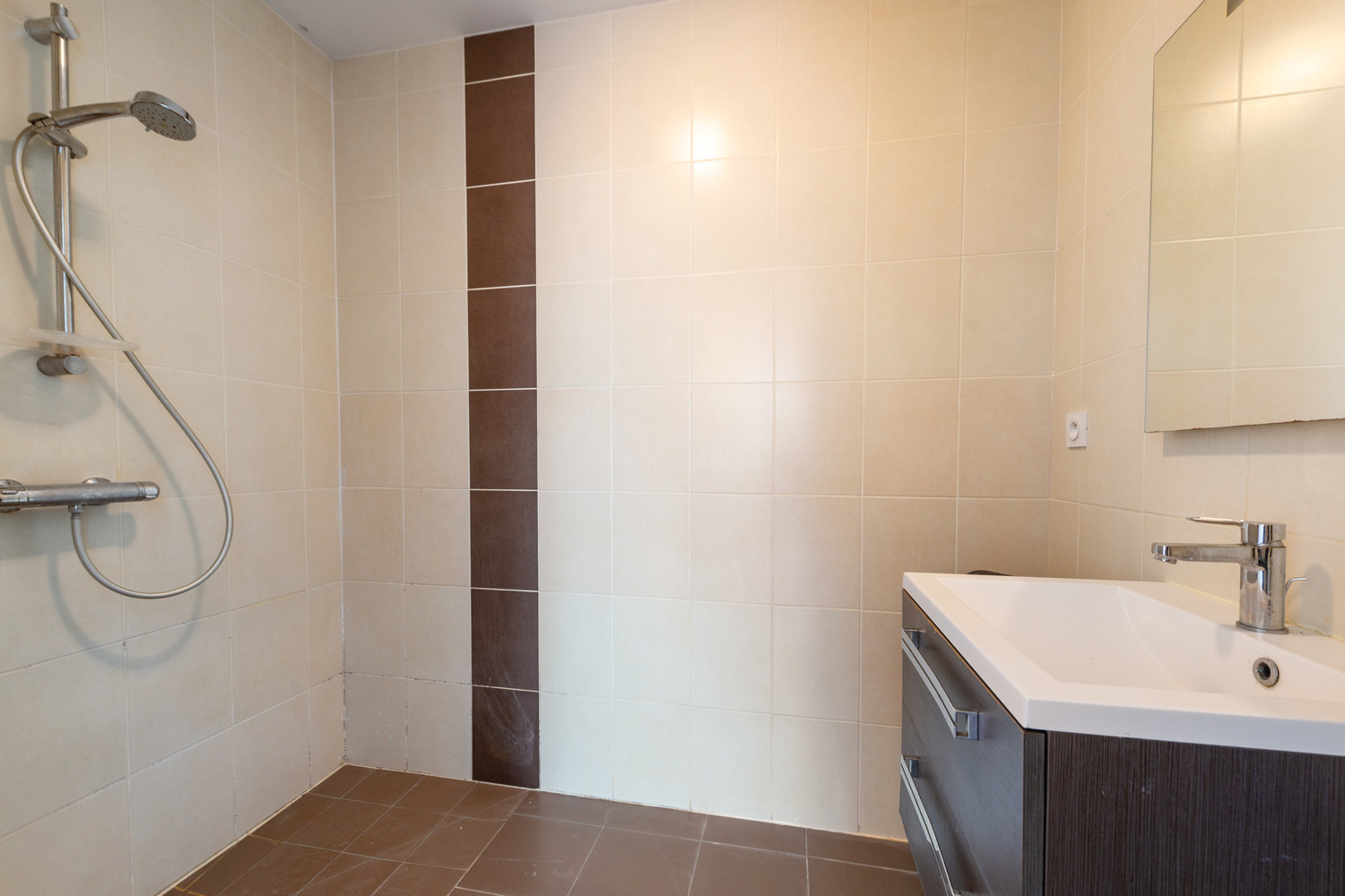 
                                                Location
                                                 Grand T2 meublé Saint Herblain
