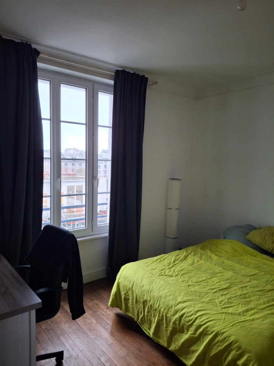 
                                                Location
                                                 Grand T2 plein centre-ville