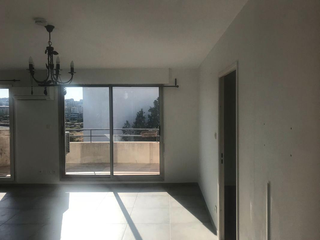 
                                                Location
                                                 Grand T2 terrasse