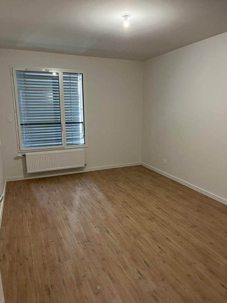 
                                                Location
                                                 Grand T3 à Rueil-Malmaison