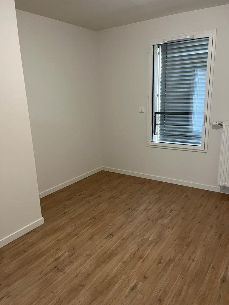 
                                                Location
                                                 Grand T3 à Rueil-Malmaison
