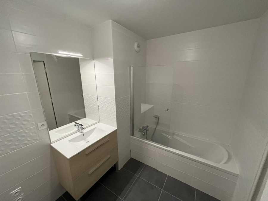 
                                                Location
                                                 Grand T3 à Rueil-Malmaison