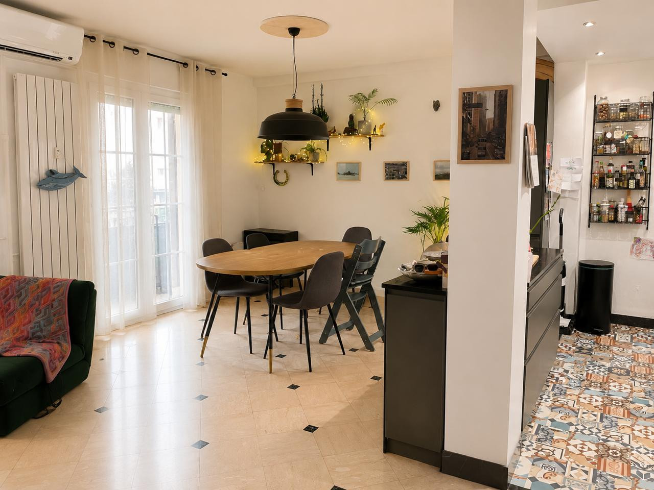 
                                                Location
                                                 Grand T3 meublé lumineux avec balcon aux 5 avenues