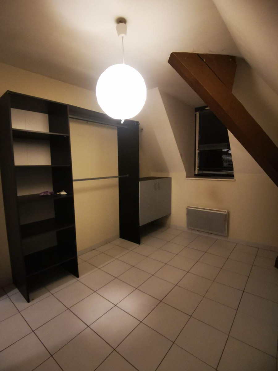 
                                                Location
                                                 Grand T3 moderne et bien aménagé, quartier St Leon