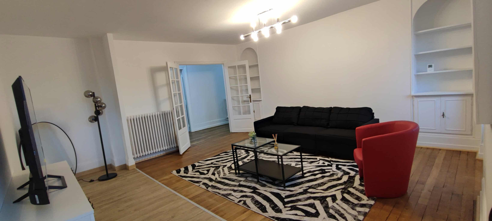 
                                                Vente
                                                 Grand T4 bis meublé avec forte rentabilité – Montereau-Fault-Yonne