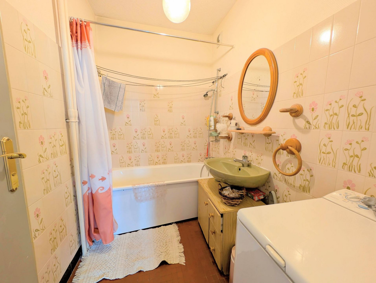 
                                                Vente
                                                 Grand T5 lumineux avec vue dégagée – Résidence privée, clôturée à Lyon 8.