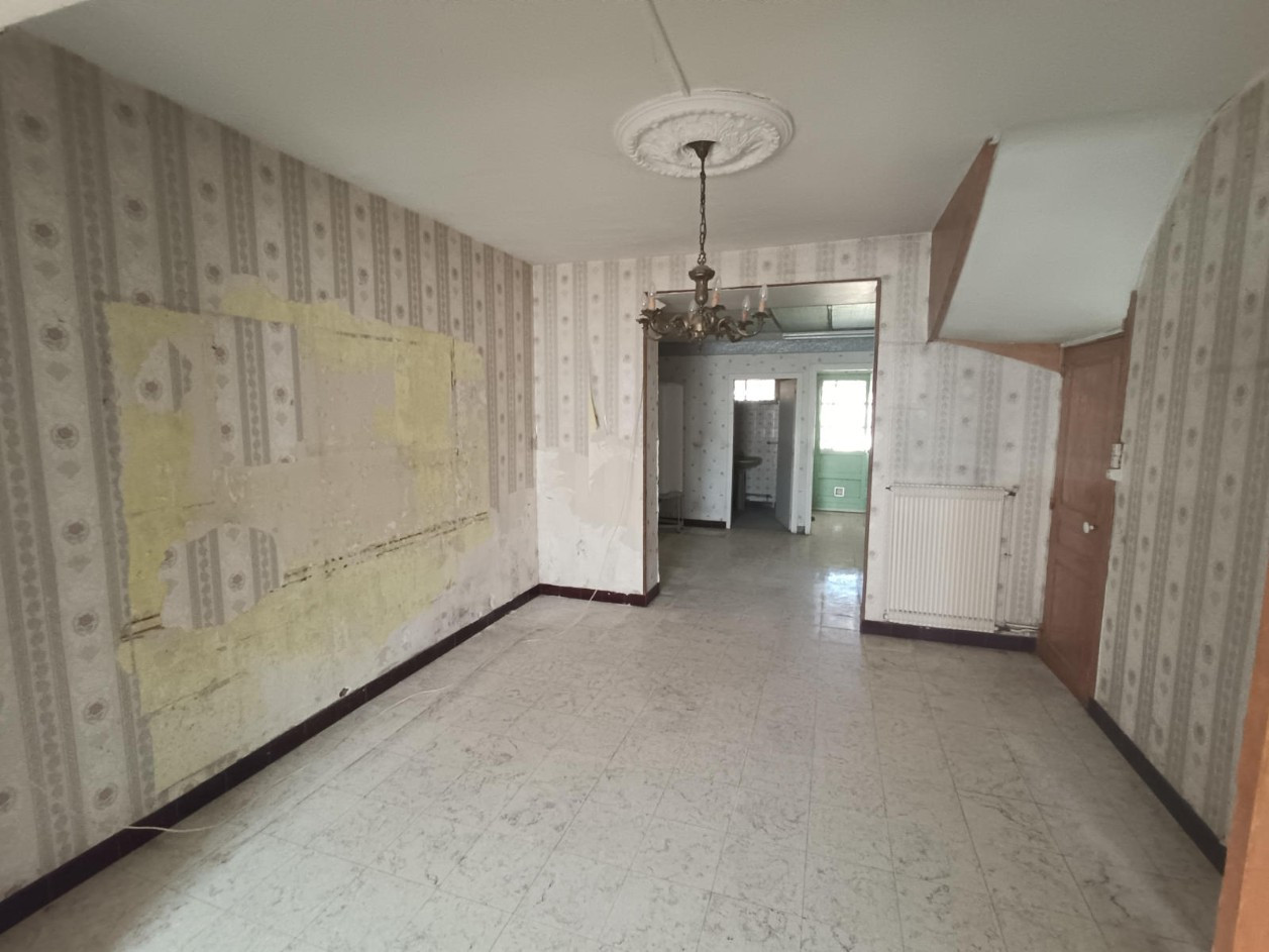 
                                                Vente
                                                 Grande amiénoise 2 à 3 chambres, jardin