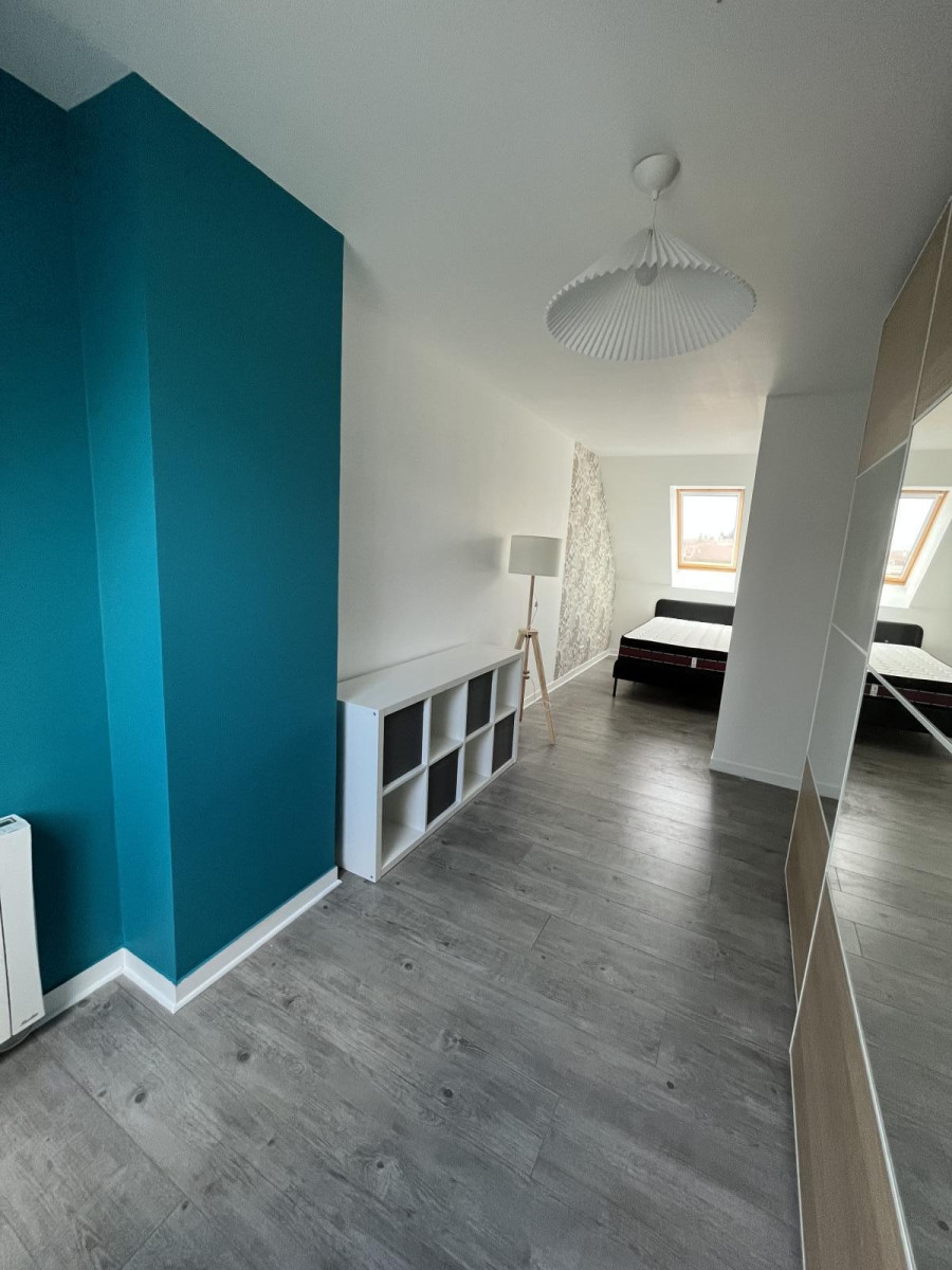 
                                                Colocation
                                                 Grande chambre 22m2 - Place St Jean