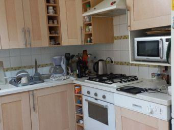 
                                                Colocation
                                                 Grande chambre meublée 25m² dans maison en coloc