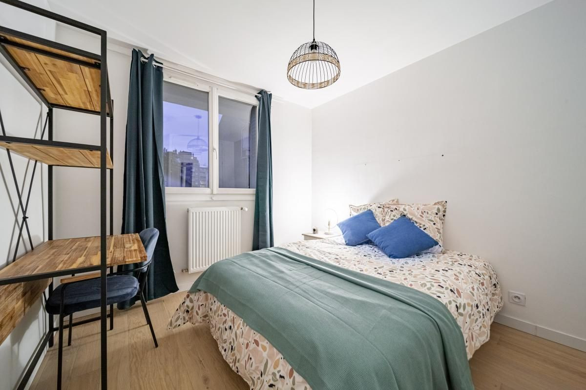 
                                                Colocation
                                                 Grande colocation de 4 personnes à Grenoble