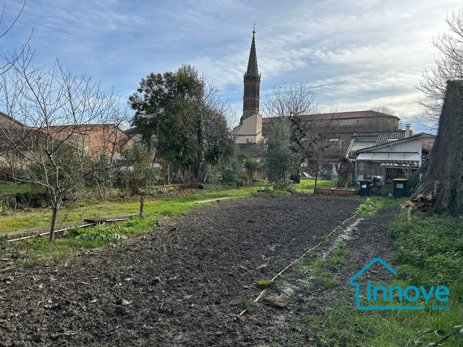 
                                                Vente
                                                 Grande Maison au coeur de Grisolles