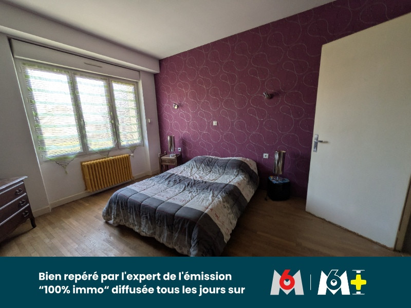 
                                                Vente
                                                 Grande maison avec fort potentiel – Idéale commerce, gîte ou grande famille