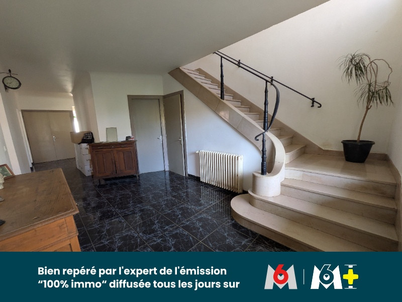 
                                                Vente
                                                 Grande maison avec fort potentiel – Idéale commerce, gîte ou grande famille