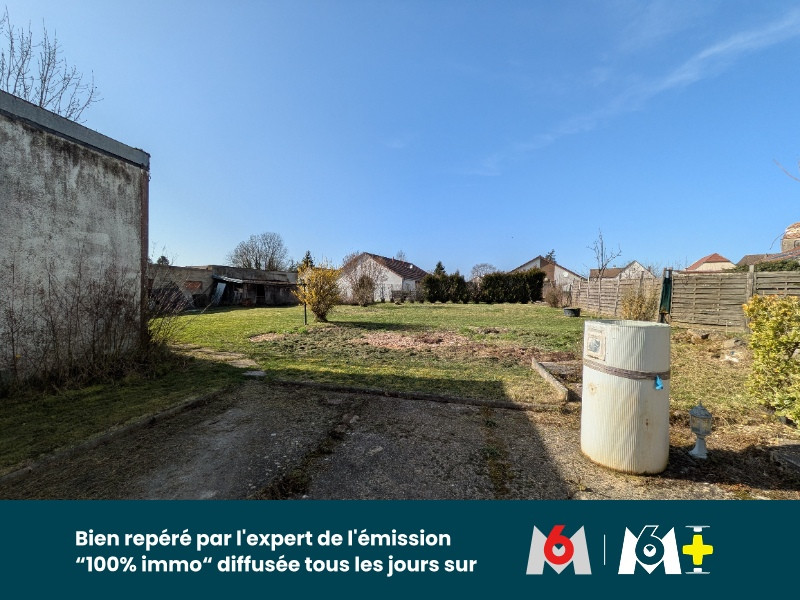 
                                                Vente
                                                 Grande maison avec fort potentiel – Idéale commerce, gîte ou grande famille