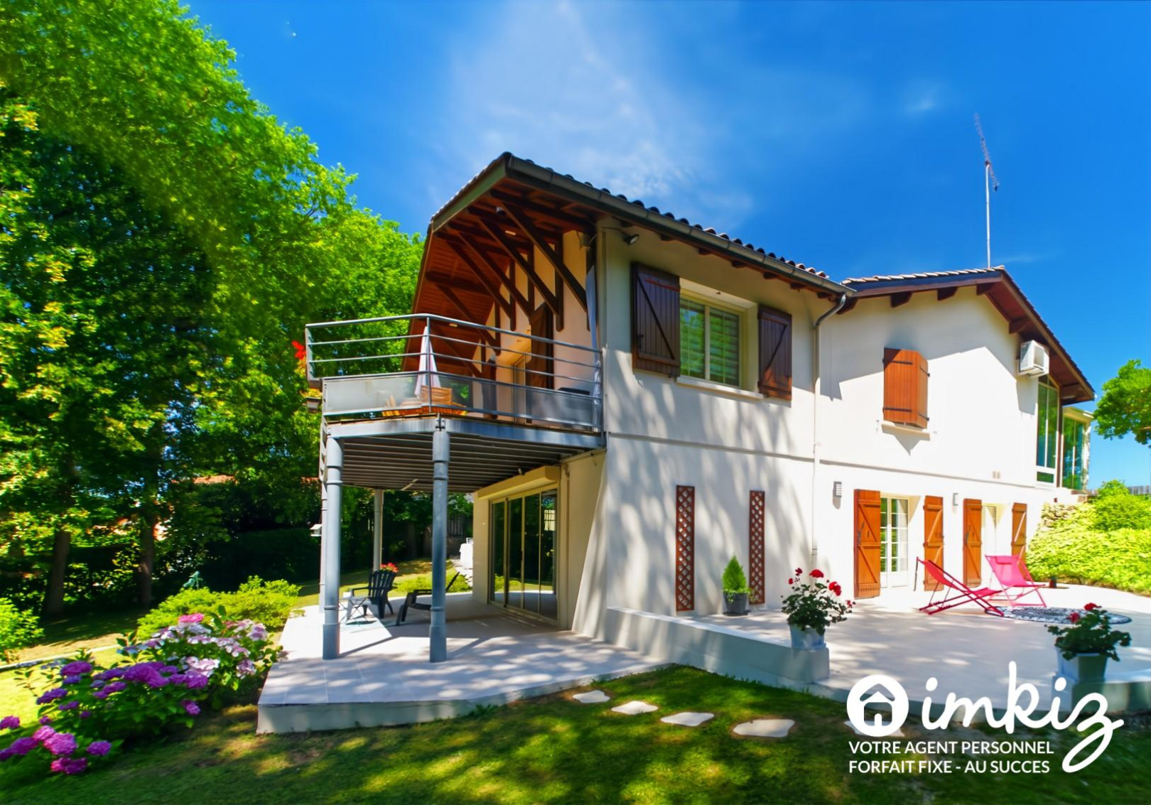 
                                                Vente
                                                 Grande maison avec vue exceptionnelle