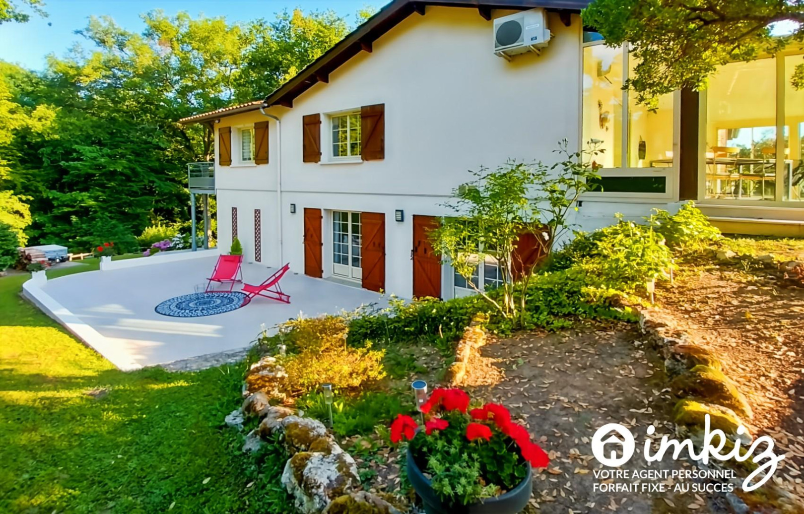 
                                                Vente
                                                 Grande maison avec vue exceptionnelle