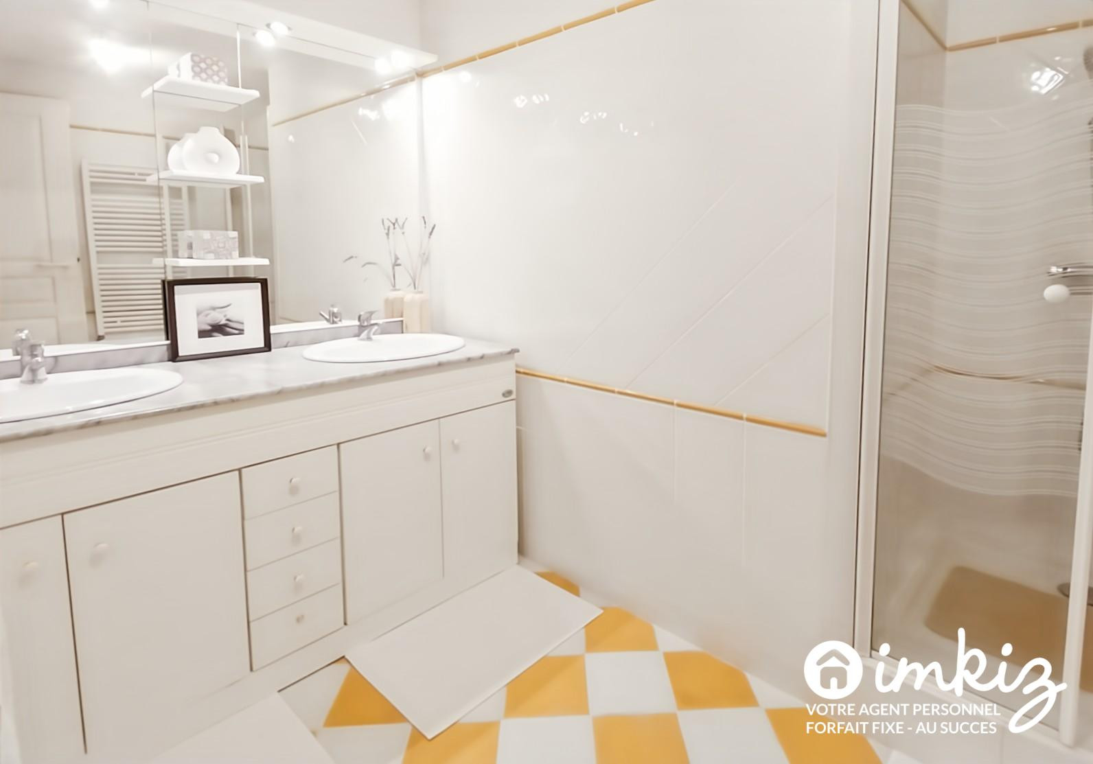 
                                                Vente
                                                 Grande maison avec vue exceptionnelle