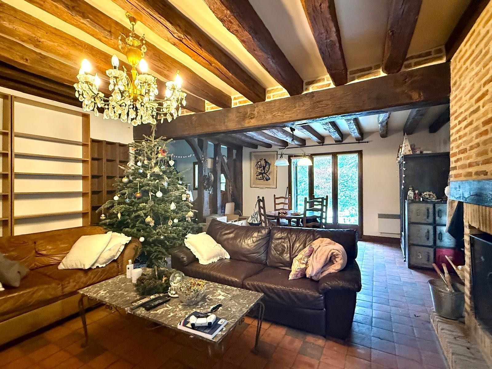 
                                                Location
                                                 Grande MAISON  dans PARC - hameau très calme.