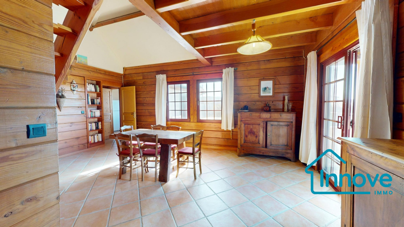 
                                                Vente
                                                 Grande maison en bois proche de la vallée de la Dordogne