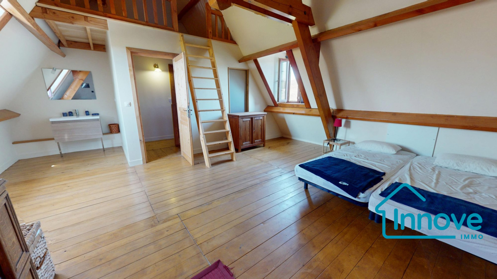 
                                                Vente
                                                 Grande maison en bois proche de la vallée de la Dordogne