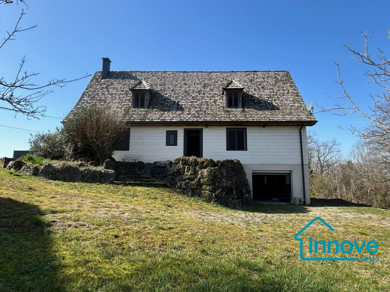 
                                                Vente
                                                 Grande maison en bois proche de la vallée de la Dordogne