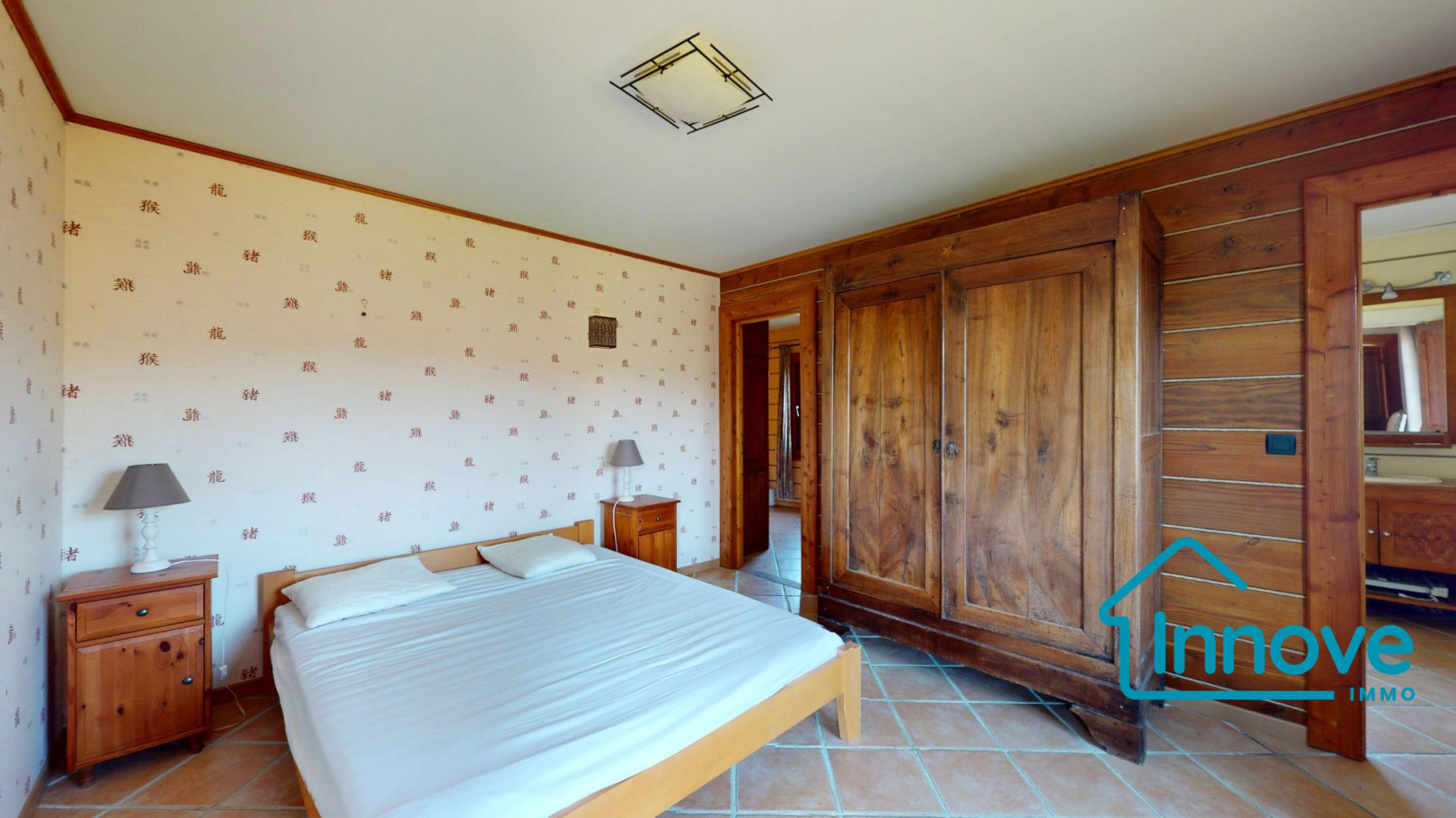 
                                                Vente
                                                 Grande maison en bois proche de la vallée de la Dordogne