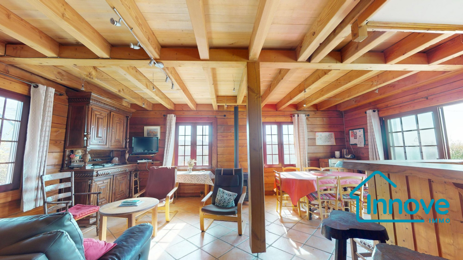 
                                                Vente
                                                 Grande maison en ossature bois proche de la vallée de la Dordog