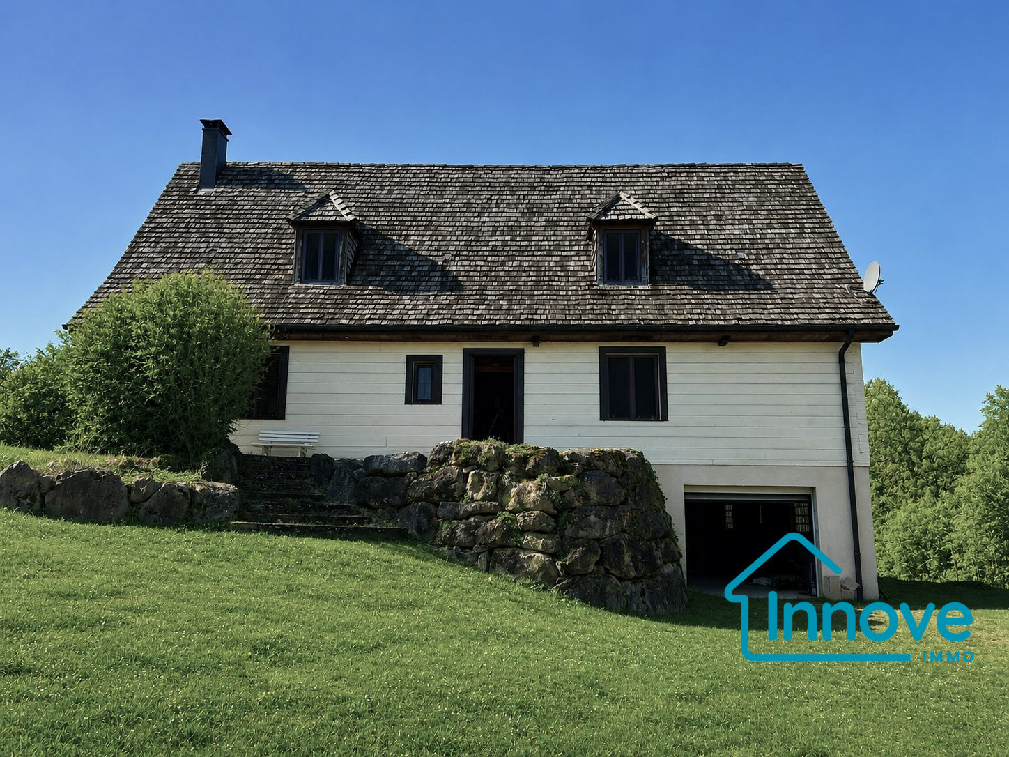 
                                                Vente
                                                 Grande maison en ossature bois proche de la vallée de la Dordog