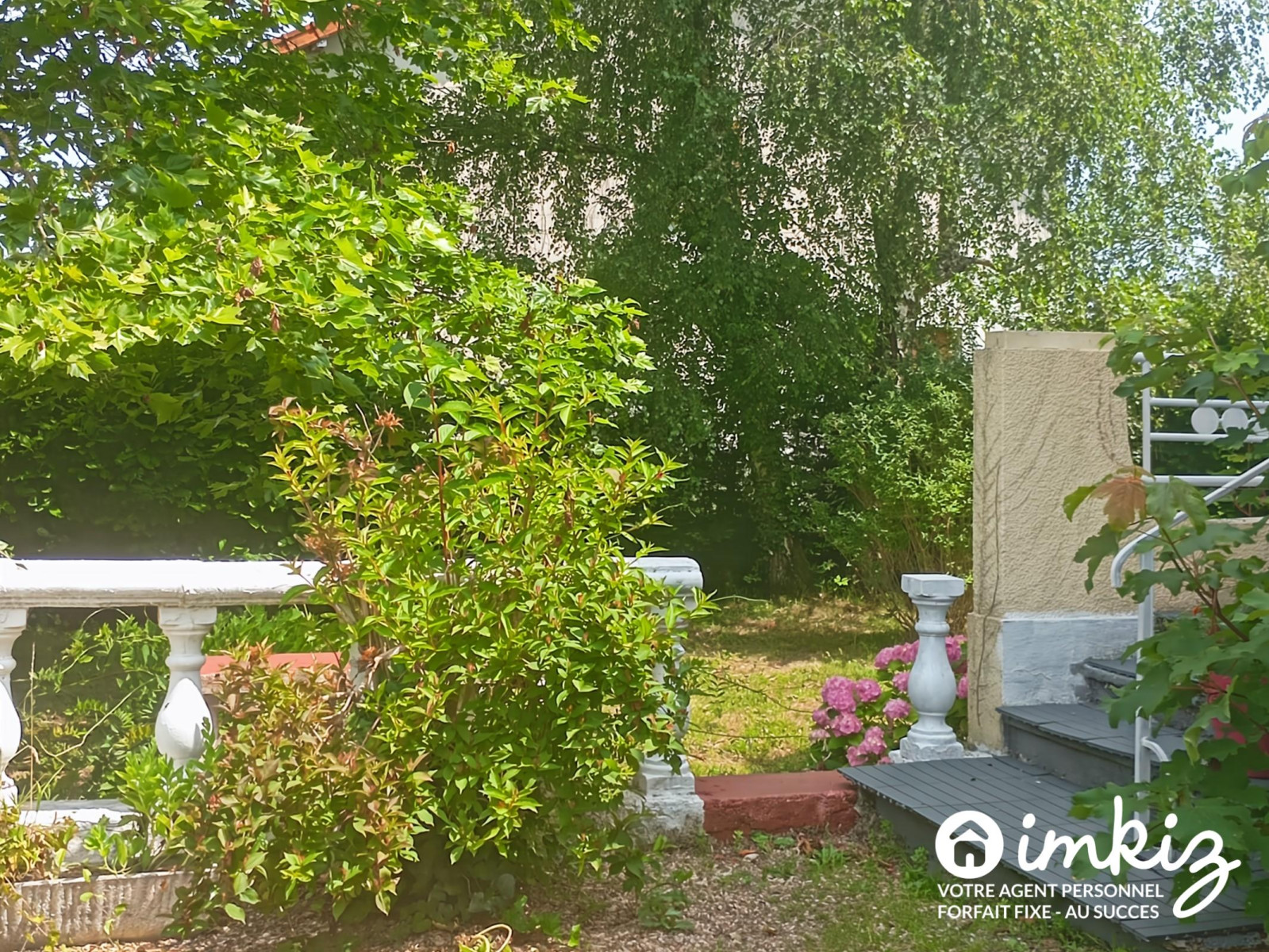 
                                                Vente
                                                 Grande maison familiale de caractère