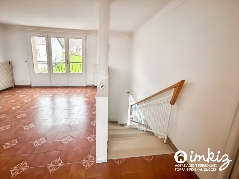 
                                                Vente
                                                 Grande maison familiale, entre forêt et ville