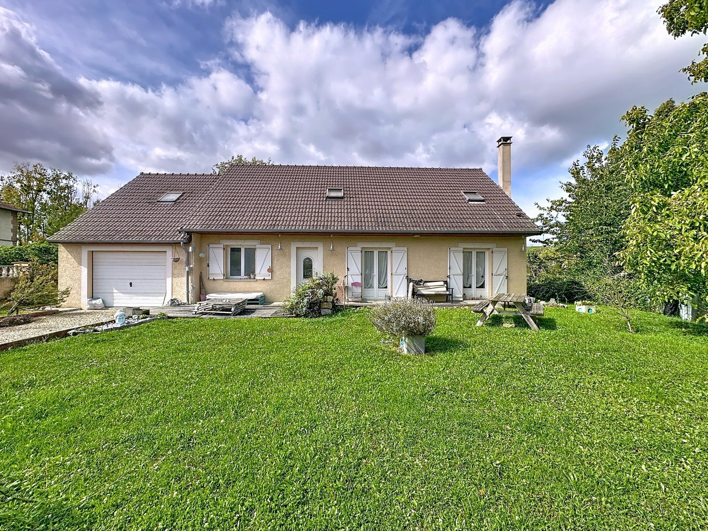 
                                                Vente
                                                 Grande maison familiale JOIGNY