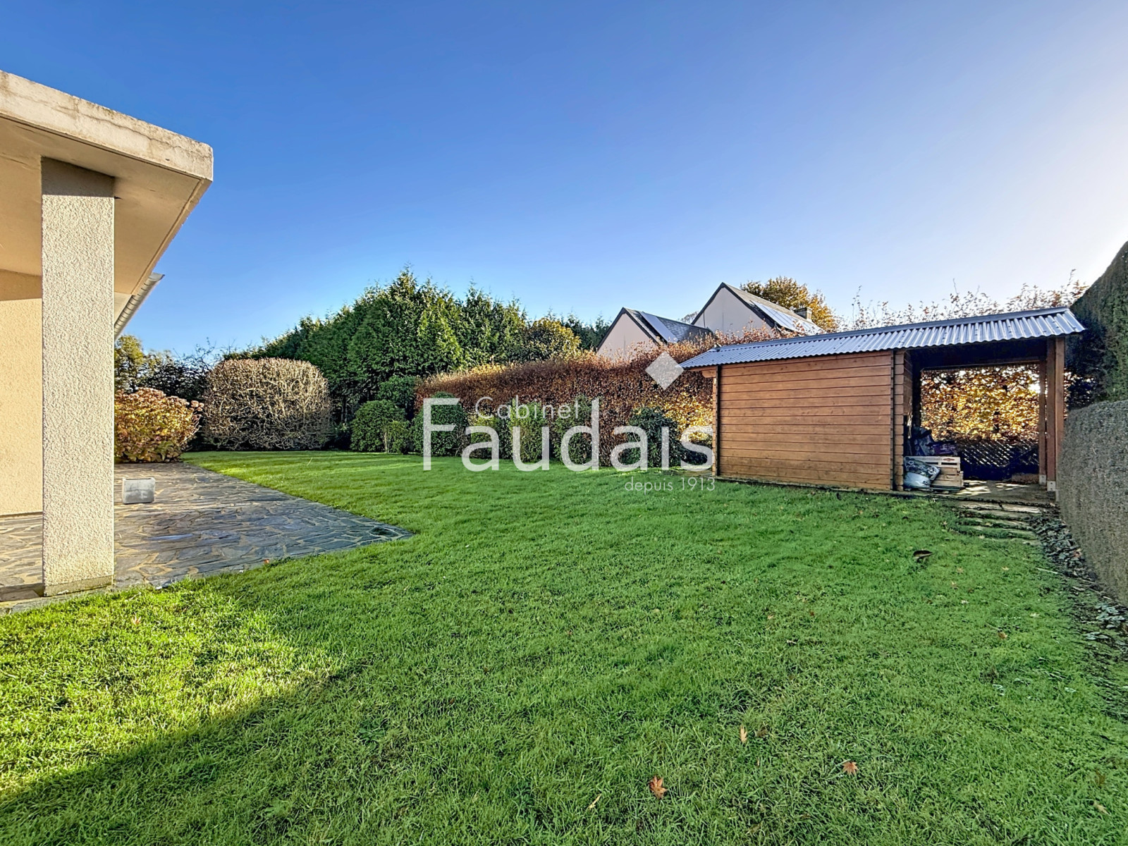 
                                                Vente
                                                 GRANDE MAISON FAMILIALE LUMINEUSE 6 CHAMBRES