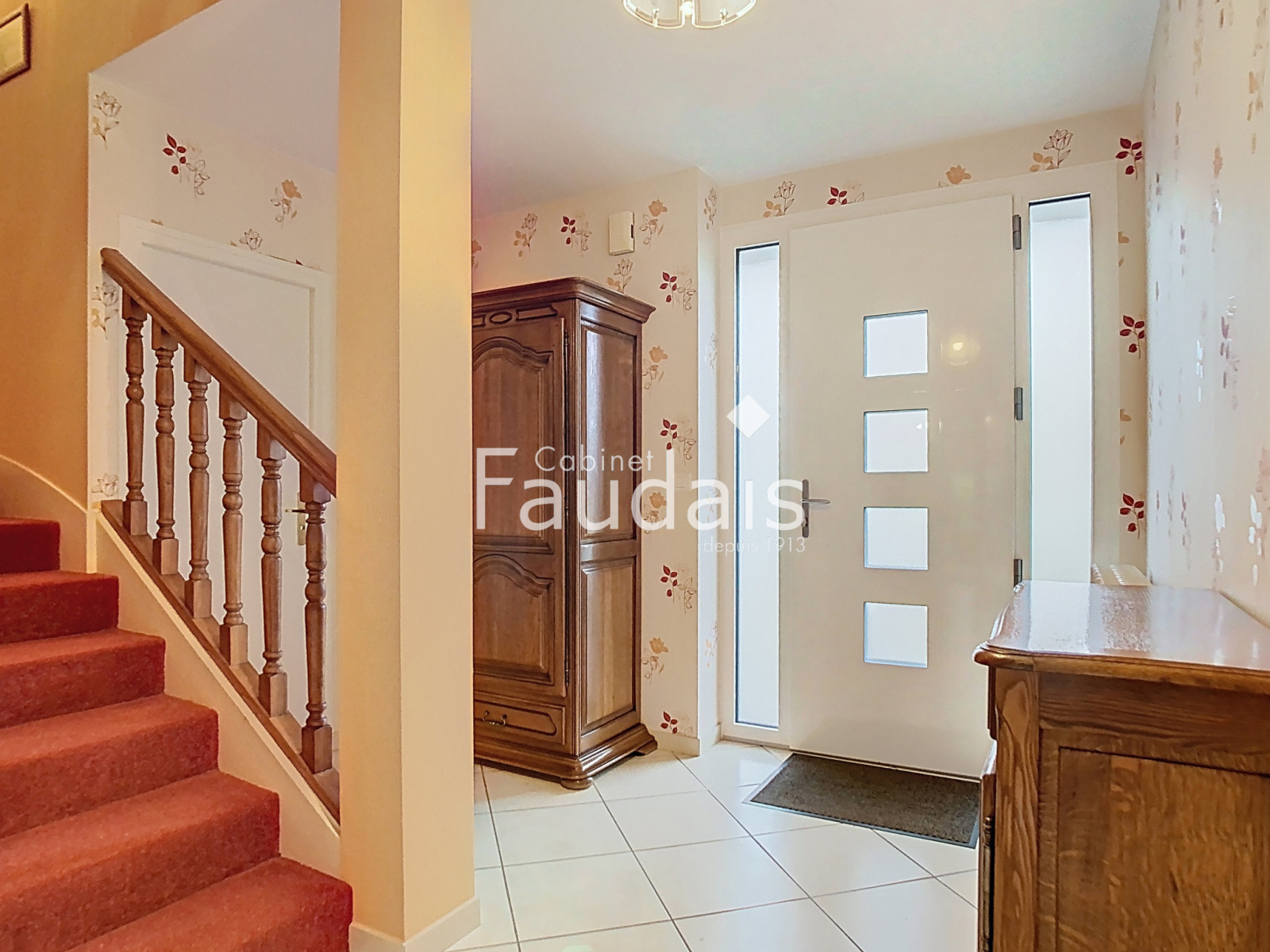 
                                                Vente
                                                 GRANDE MAISON FAMILIALE LUMINEUSE 6 CHAMBRES