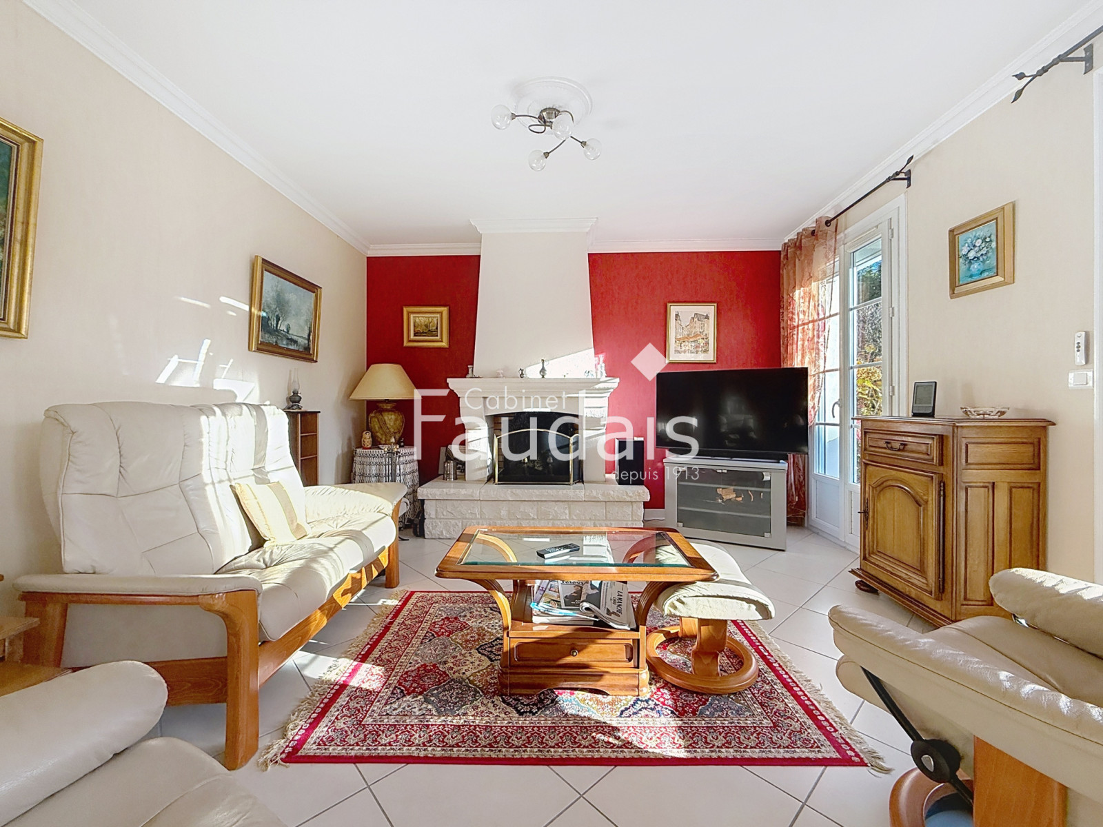 
                                                Vente
                                                 GRANDE MAISON FAMILIALE LUMINEUSE 6 CHAMBRES