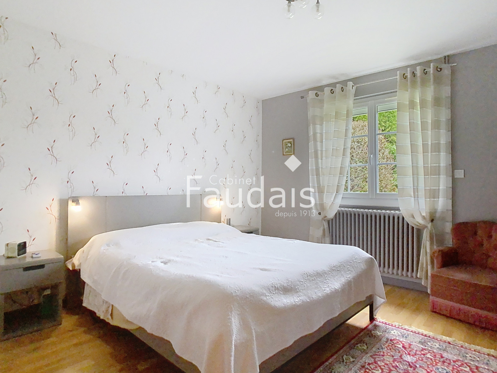 
                                                Vente
                                                 GRANDE MAISON FAMILIALE LUMINEUSE 6 CHAMBRES