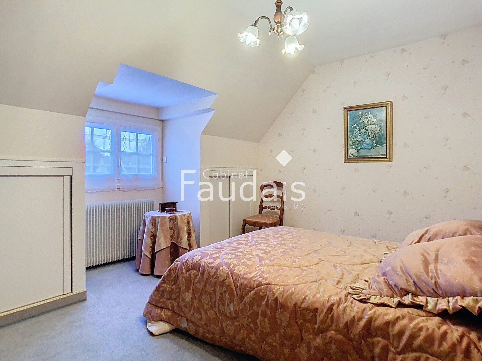 
                                                Vente
                                                 GRANDE MAISON FAMILIALE LUMINEUSE 6 CHAMBRES
