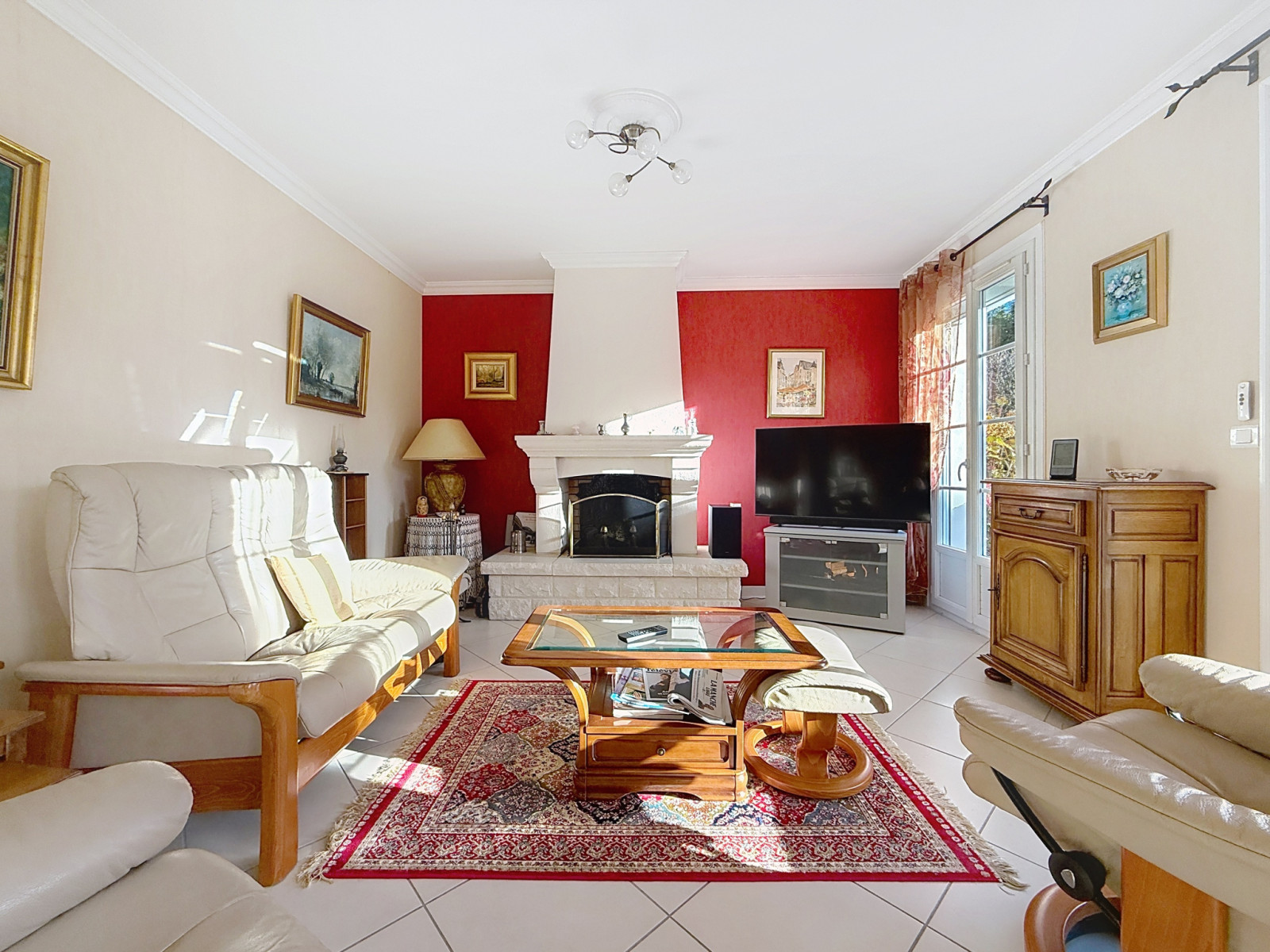 
                                                Vente
                                                 GRANDE MAISON FAMILIALE LUMINEUSE 6 CHAMBRES