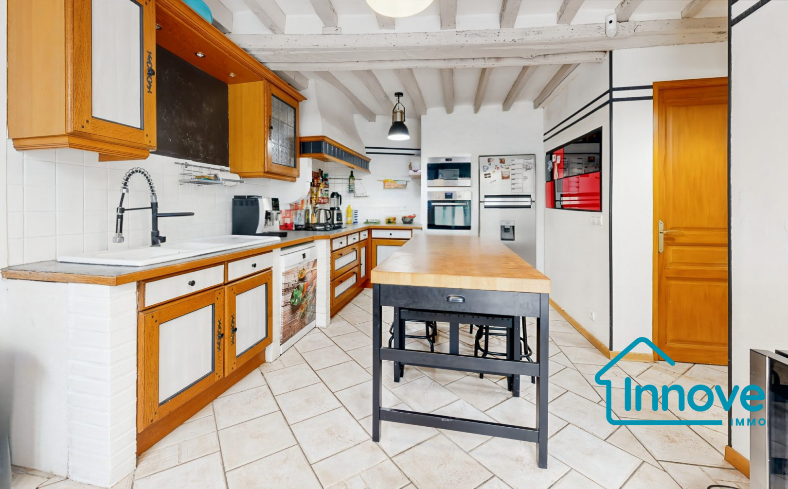 
                                                Vente
                                                 Grande propriété avec piscine à 10 min de Mantes