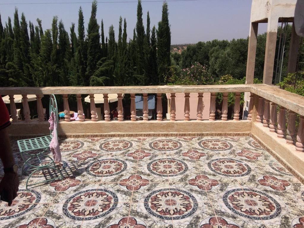 
                                                Vente
                                                 Grande Villa (MAROC) avec piscine à IDA OUGOURD