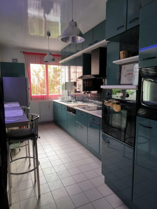 
                                                Location
                                                 Grandes chambres en colocation dans bel appart