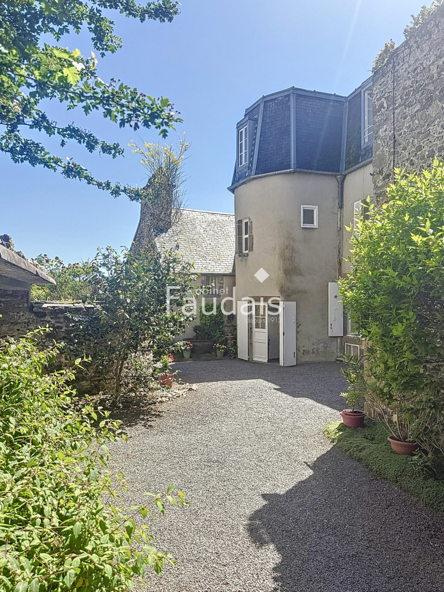 
                                                Vente
                                                 Granville, La Haute Ville