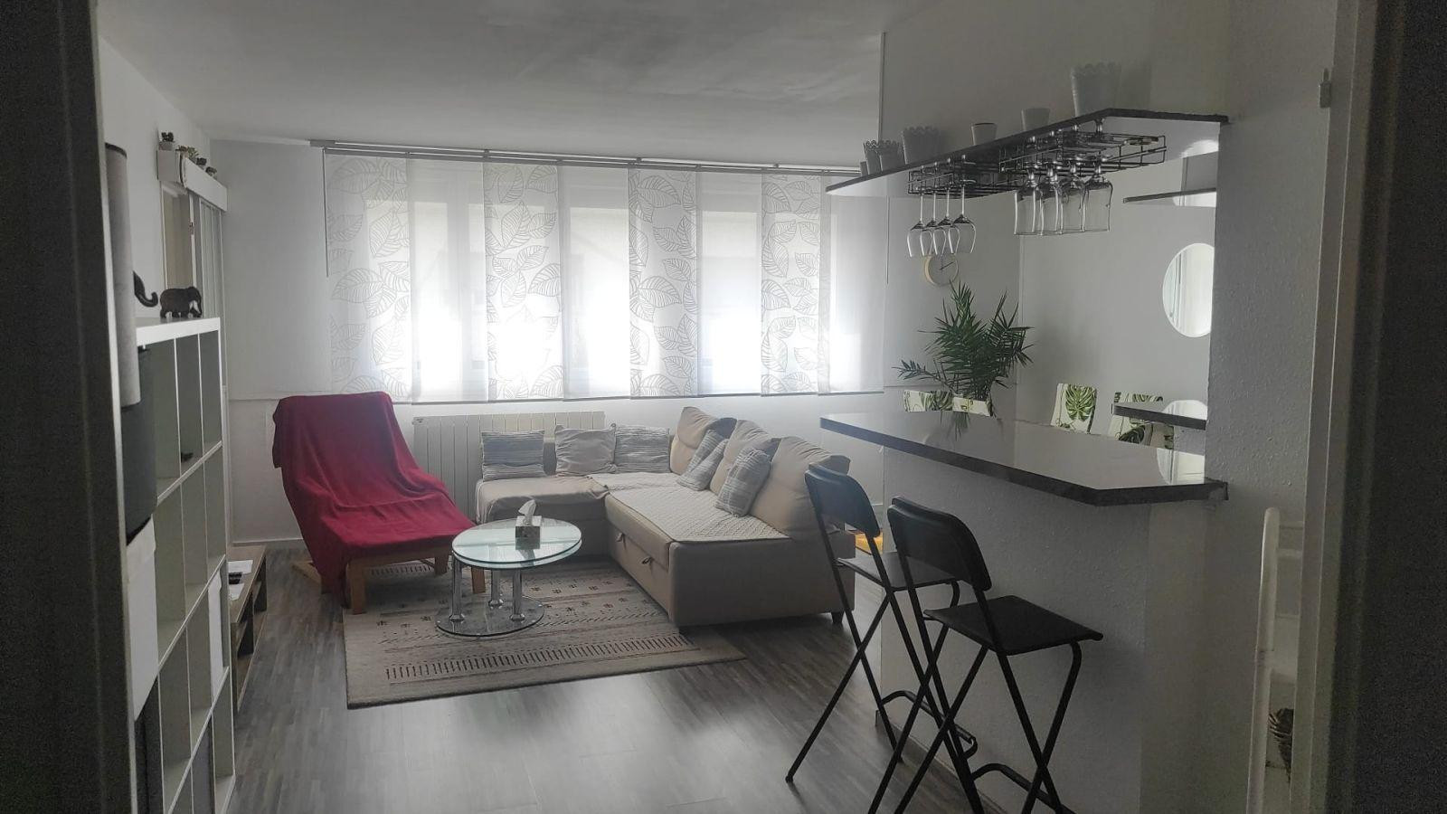 
                                                Location
                                                 Grd appart 3 chambres- Coloc solidaire (600€ X3 )