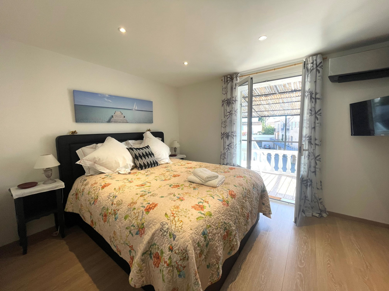 
                                                Vente
                                                 GRIMAUD - Duplex - 74m2 - 4 terrasses - Piscine - SPA - Garage