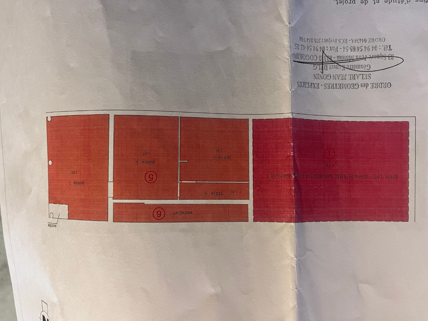 
                                                Vente
                                                 Grimaud - Immeuble de rapport