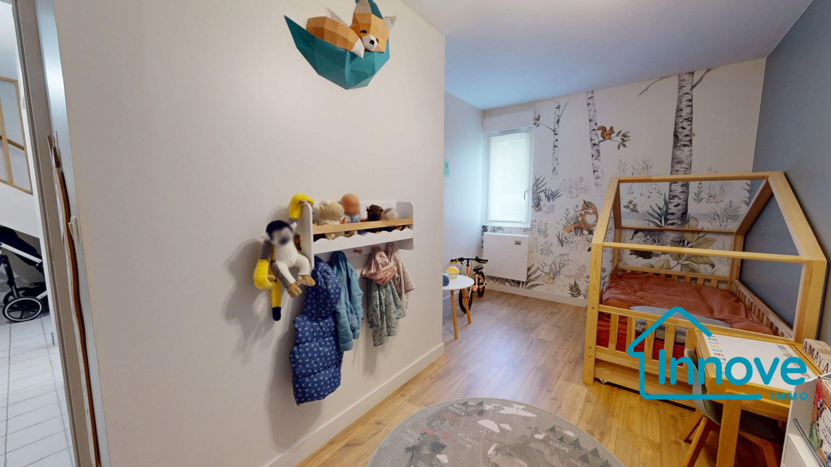 
                                                Vente
                                                 GUILHEMERY - Maison de ville familale avec cachet