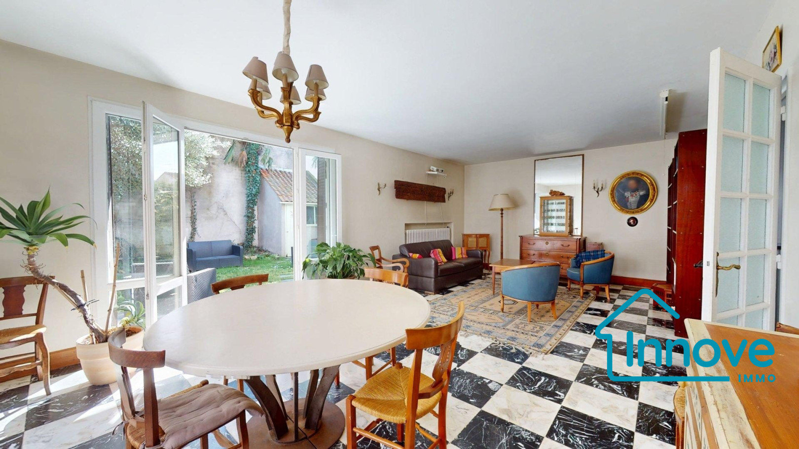 
                                                Vente
                                                 GUILHEMERY - Maison familiale