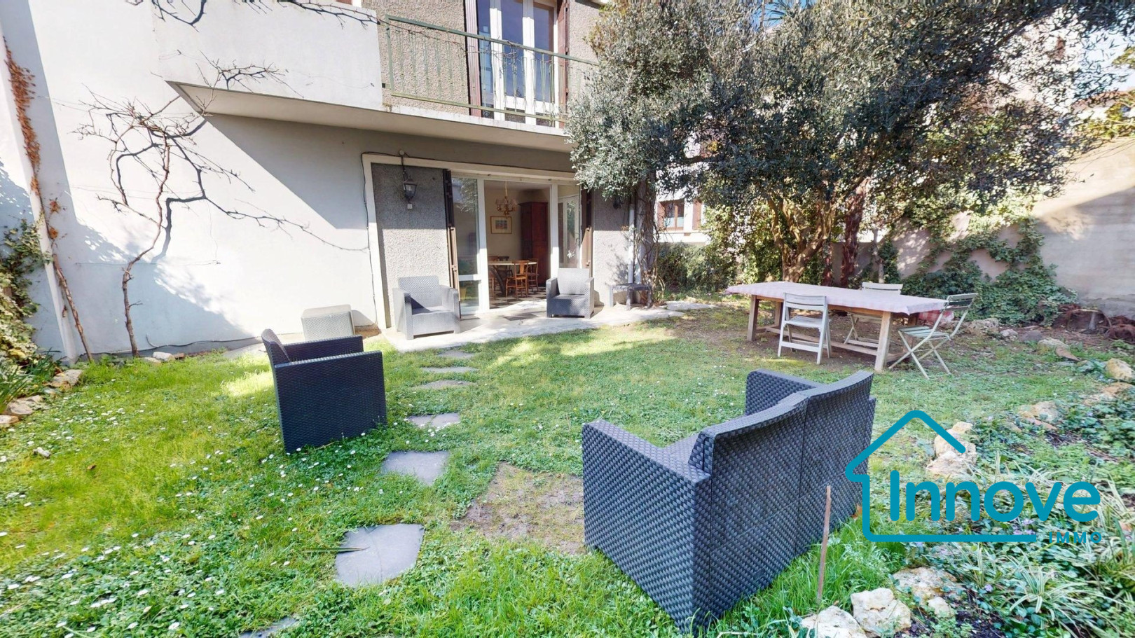 
                                                Vente
                                                 GUILHEMERY - Maison familiale