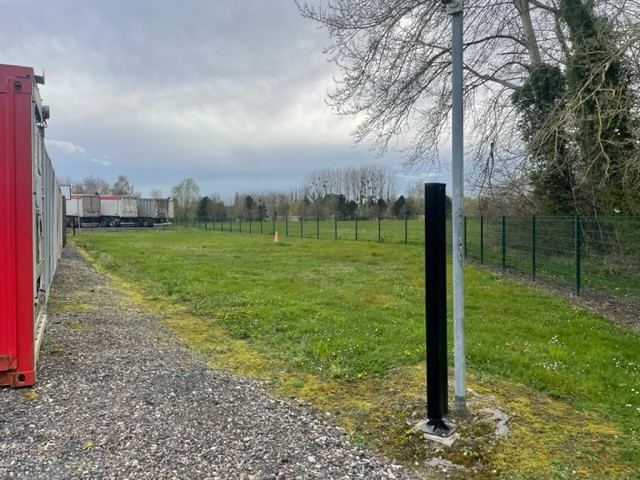 
                                                Vente
                                                 LOCAL INDUSTRIEL 1200M²